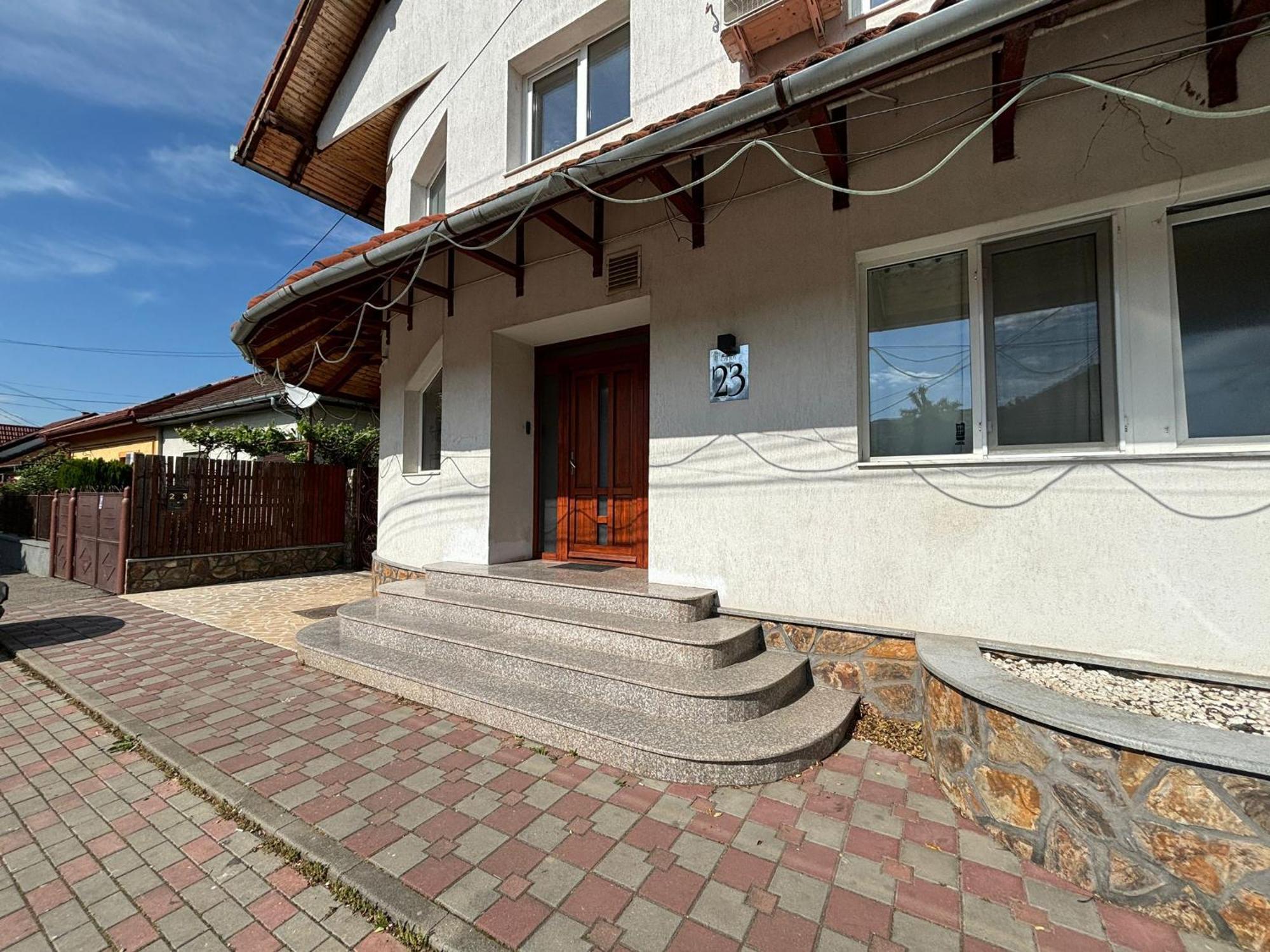 Vila Daddy Deva Exterior photo